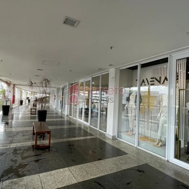 SALA/LOJA TÉRREA À VENDA NO CONDOMÍNIO GOLDEN OFFICE EM JUNDIAÍ/SP