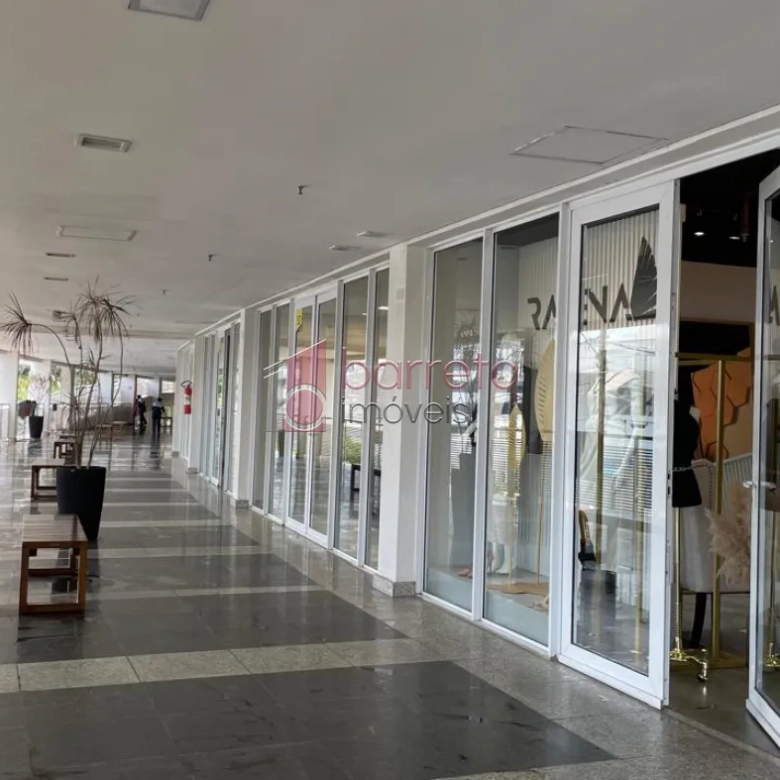 SALA/LOJA TÉRREA À VENDA NO CONDOMÍNIO GOLDEN OFFICE EM JUNDIAÍ/SP