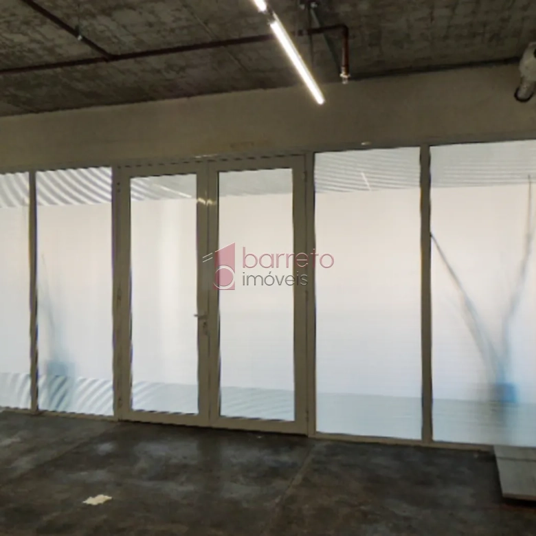 SALA/LOJA TÉRREA À VENDA NO CONDOMÍNIO GOLDEN OFFICE EM JUNDIAÍ/SP