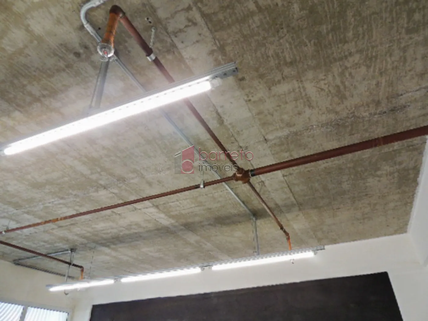 SALA/LOJA TÉRREA À VENDA NO CONDOMÍNIO GOLDEN OFFICE EM JUNDIAÍ/SP