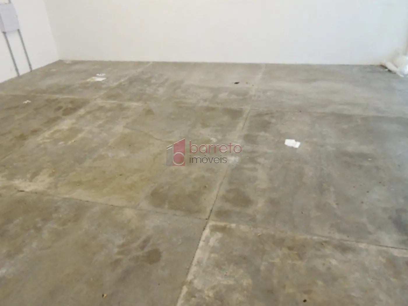 SALA/LOJA TÉRREA À VENDA NO CONDOMÍNIO GOLDEN OFFICE EM JUNDIAÍ/SP