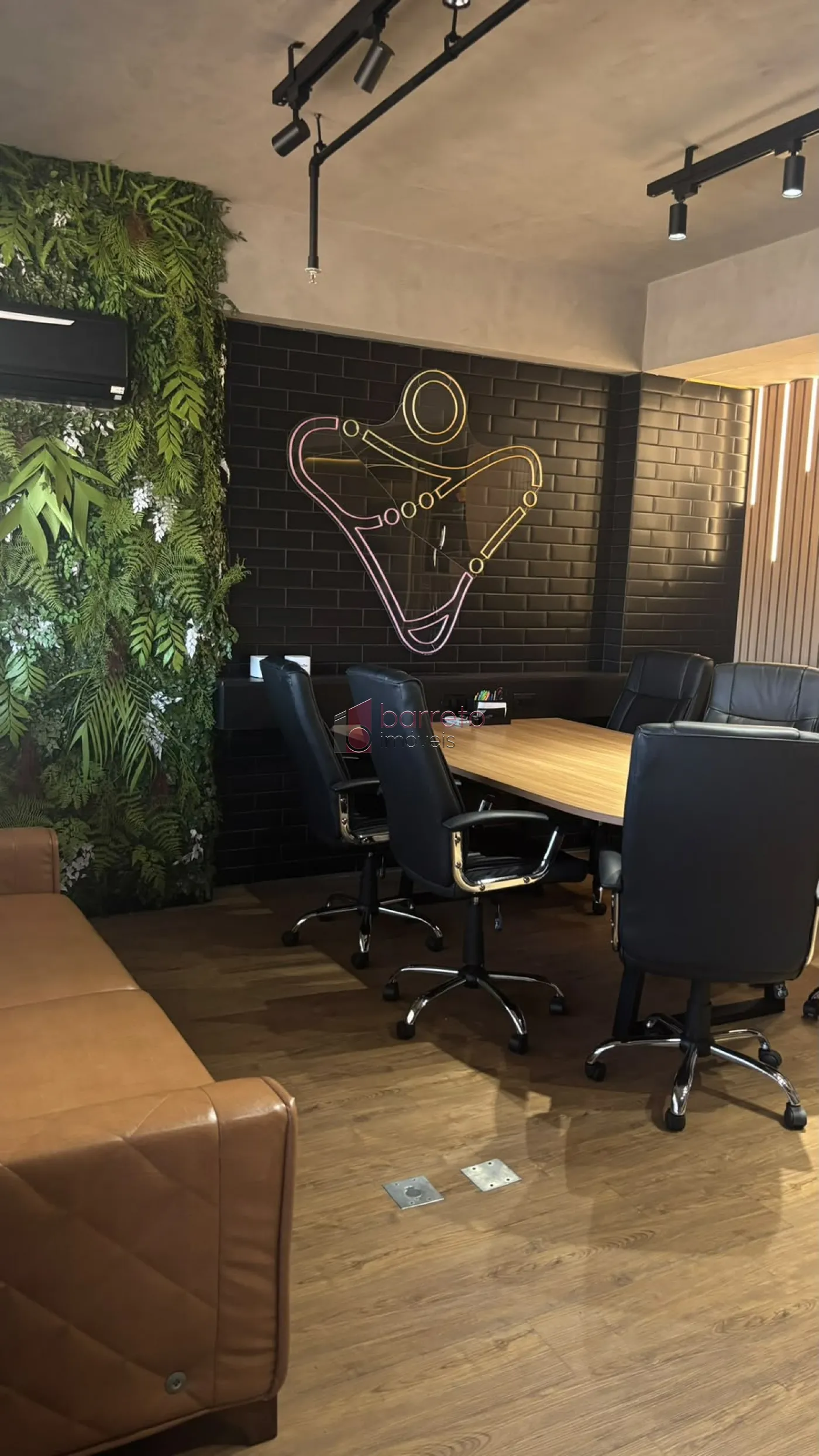 SALA COMERCIAL À VENDA NO CONDOMÍNIO THE ONE OFFICE TOWER – JUNDIAÍ/SP