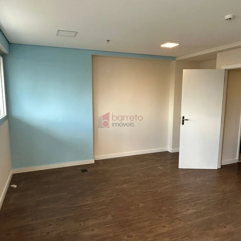 SALA COMERCIAL PARA LOCAÇÃO NO EDIFÍCIO THE ONE OFFICE TOWER NO JARDIM FLÓRIDA – JUNDIAÍ/SP