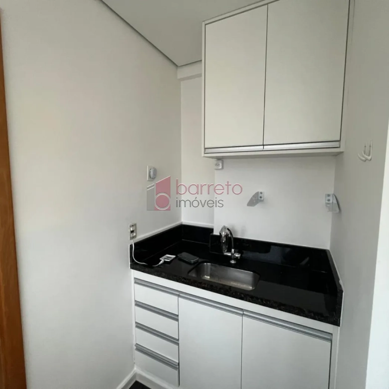 SALA COMERCIAL À VENDA NO CONDOMÍNIO UFFIZI – JUNDIAÍ/SP