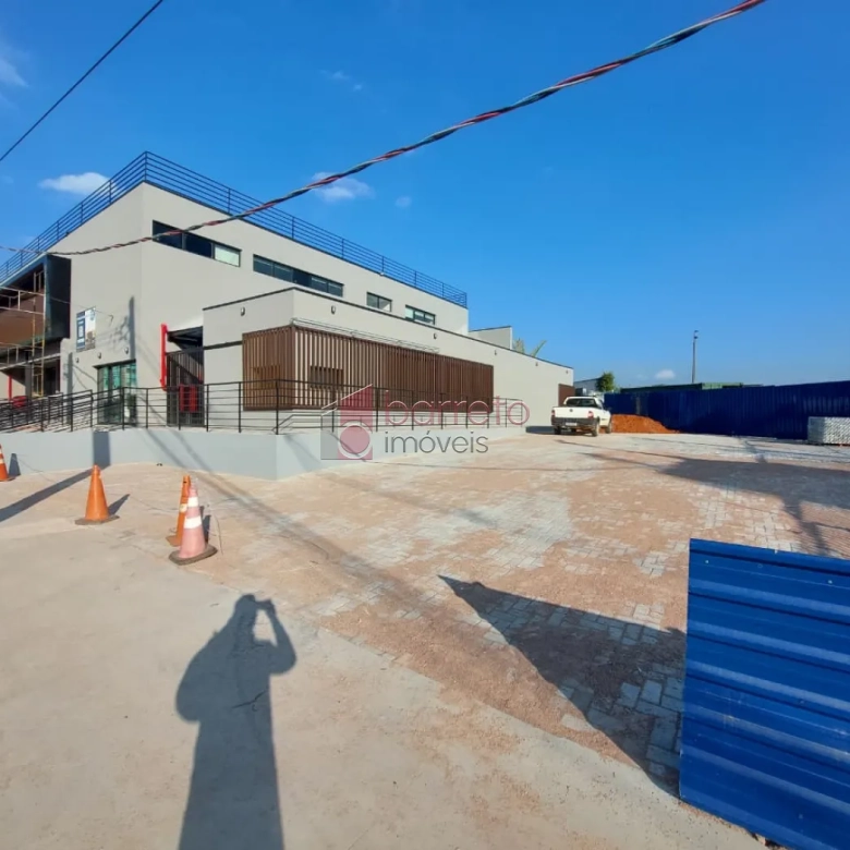 SALÃO COMERCIAL NO CONDOMÍNIO SIENA MALL NA VILA NAMBI – JUNDIAÍ/SP