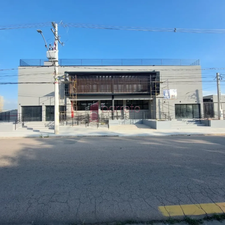 SALÃO COMERCIAL NO CONDOMÍNIO SIENA MALL NA VILA NAMBI – JUNDIAÍ/SP