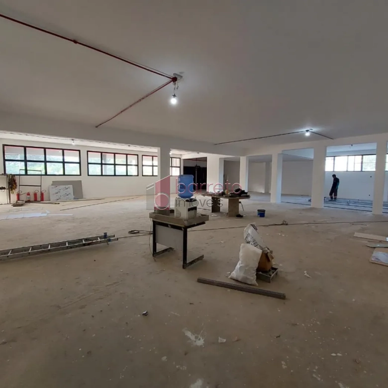 SALÃO COMERCIAL NO CONDOMÍNIO SIENA MALL NA VILA NAMBI – JUNDIAÍ/SP
