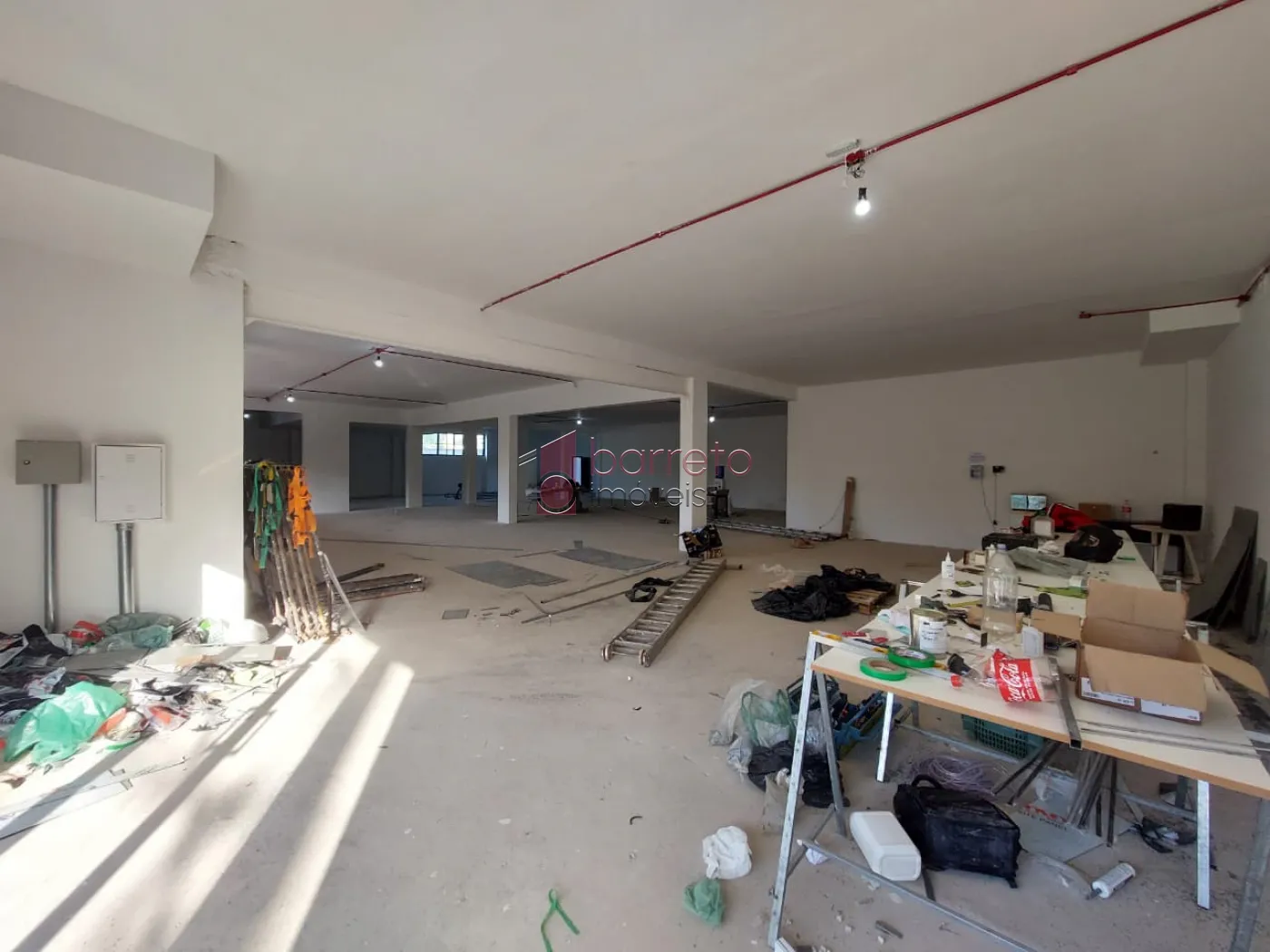 SALÃO COMERCIAL NO CONDOMÍNIO SIENA MALL NA VILA NAMBI – JUNDIAÍ/SP