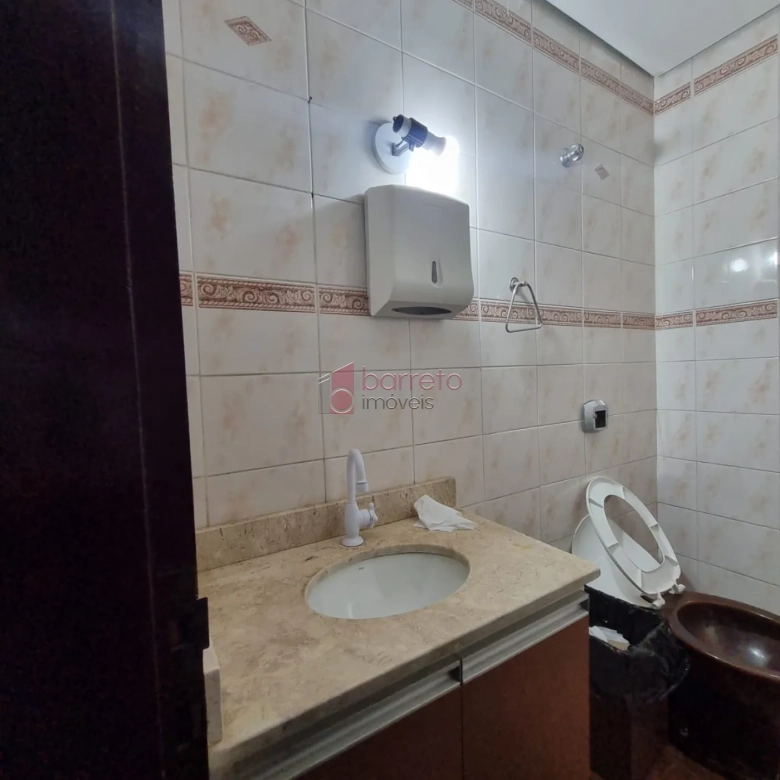SALÃO COMERCIAL À VENDA NAS IMEDIAÇÕES DO BAIRRO ENGORDADOURO – JUNDIAÍ/SP
