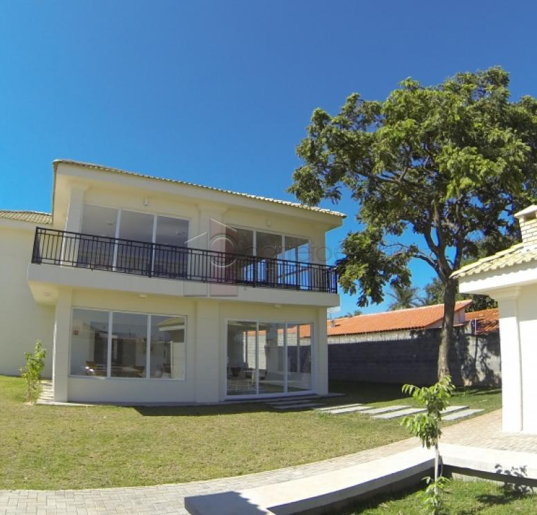 SOBRADO À VENDA – 03 QUARTOS – RESIDENCIAL THINA – JUNDIAÍ/SP