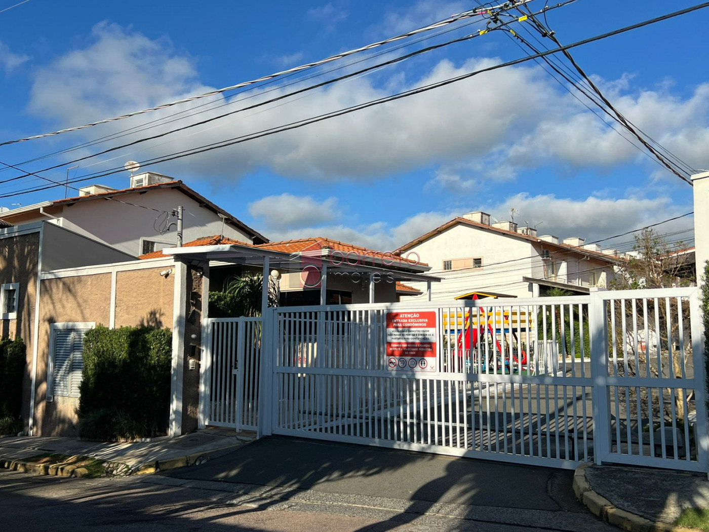 CASA À VENDA NO CONDOMÍNIO VILA RUBI EM JUNDIAÍ/SP