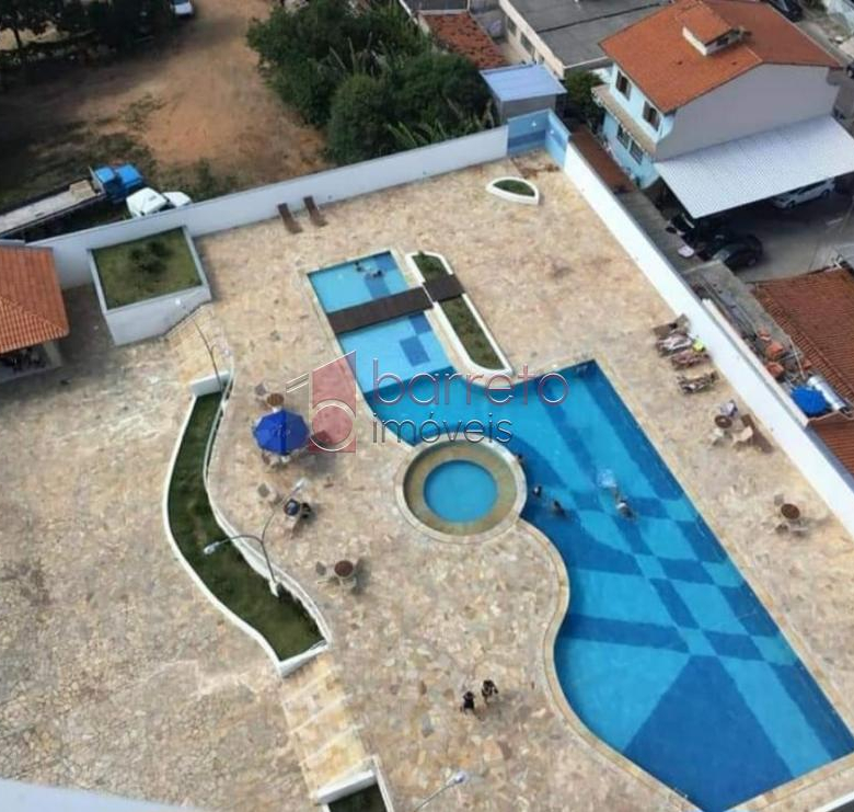 FINA COBERTURA COM VISTA PANORÂMICA À VENDA NO CONDOMÍNIO BOSQUE DOS JURITIS – BAIRRO MEDEIROS – JUNDIAÍ/SP