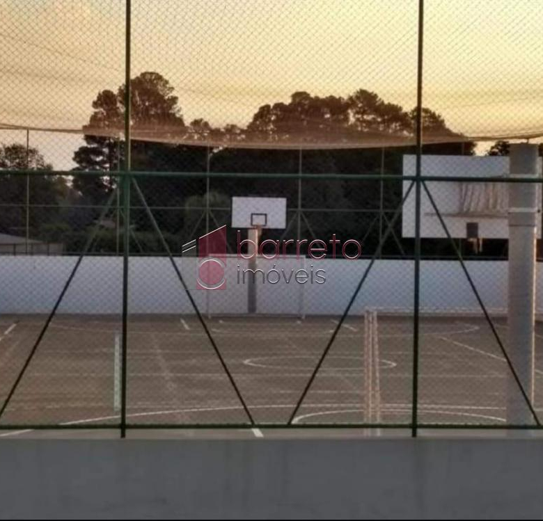 FINA COBERTURA COM VISTA PANORÂMICA À VENDA NO CONDOMÍNIO BOSQUE DOS JURITIS – BAIRRO MEDEIROS – JUNDIAÍ/SP