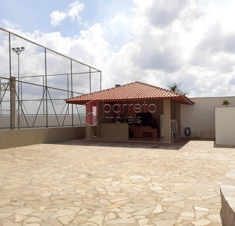 FINA COBERTURA COM VISTA PANORÂMICA À VENDA NO CONDOMÍNIO BOSQUE DOS JURITIS – BAIRRO MEDEIROS – JUNDIAÍ/SP