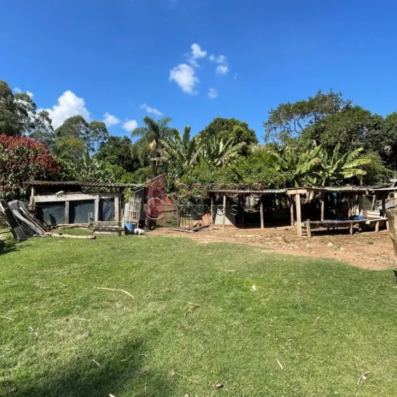 SITÍO COM 4.526 M² DE ÁREA À VENDA NO JARDIM MARAJOARA EM JUNDIAÍ/SP