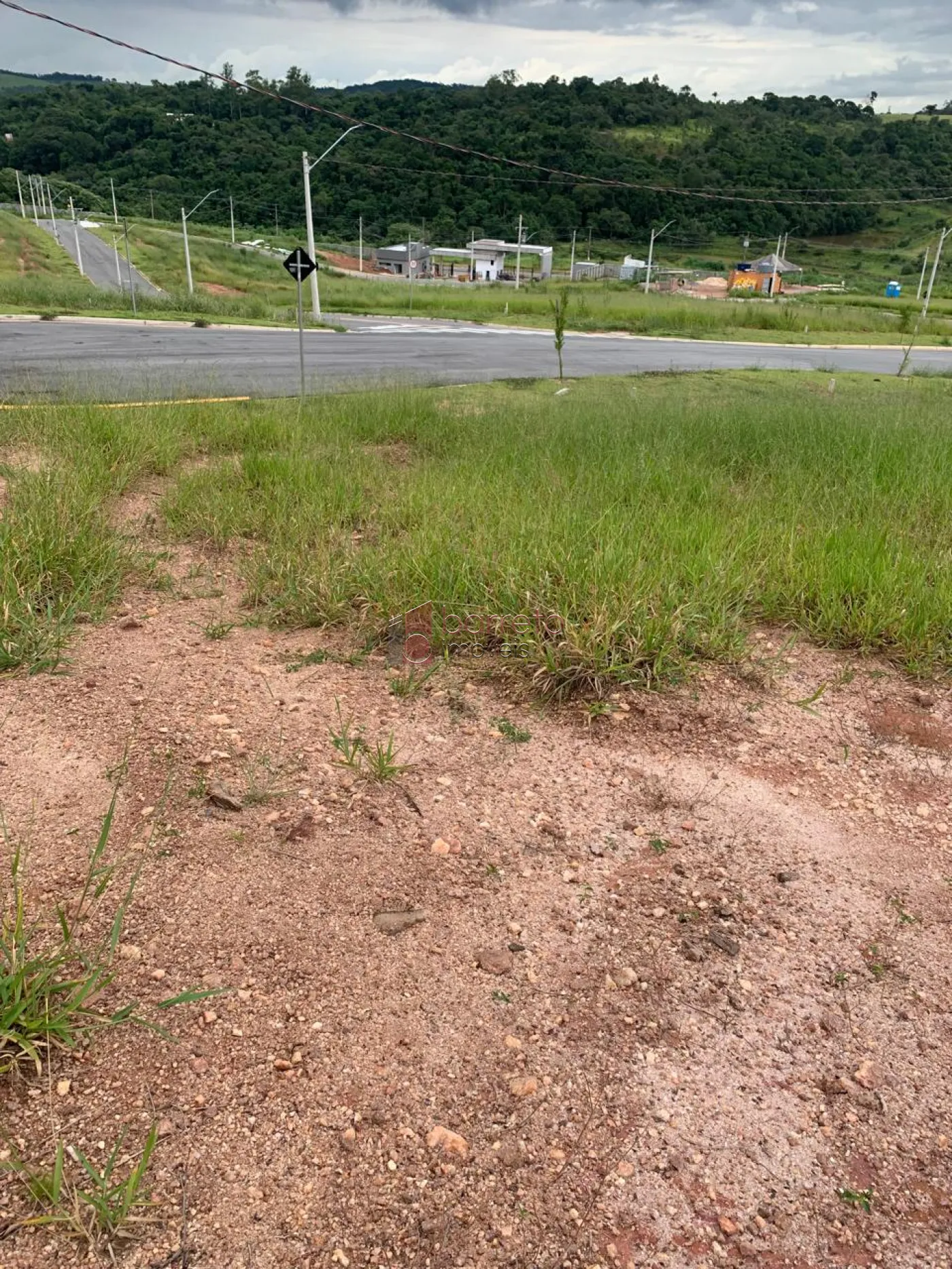 TERRENO À VENDA NO CONDOMÍNIO RESERVA DOS LAGOS EM JUNDIAÍ/SP