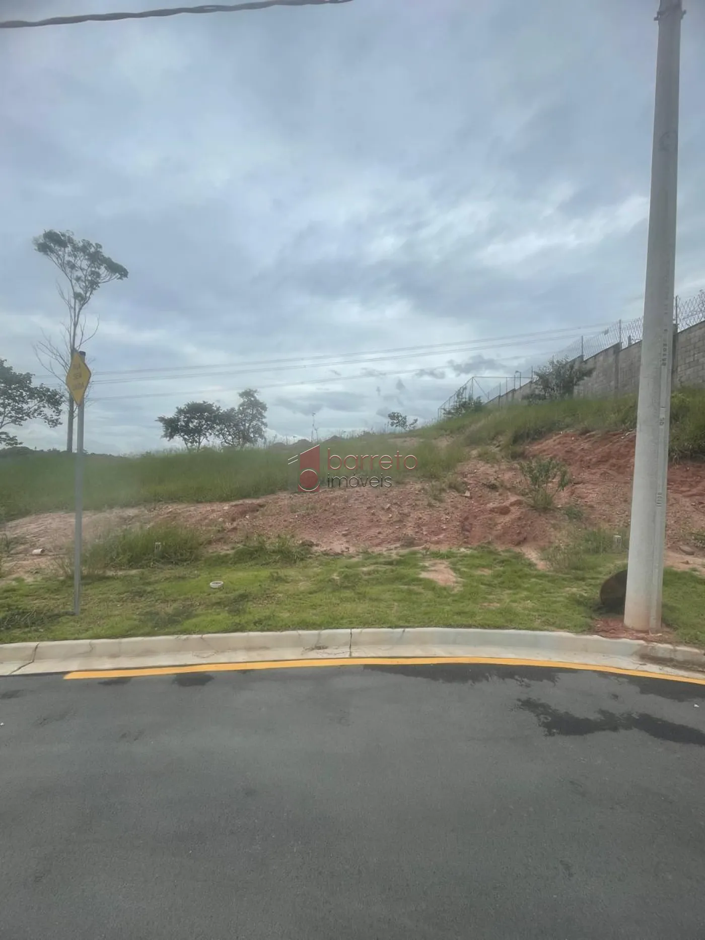 TERRENO À VENDA NO CONDOMÍNIO RESERVA DOS LAGOS EM JUNDIAÍ/SP