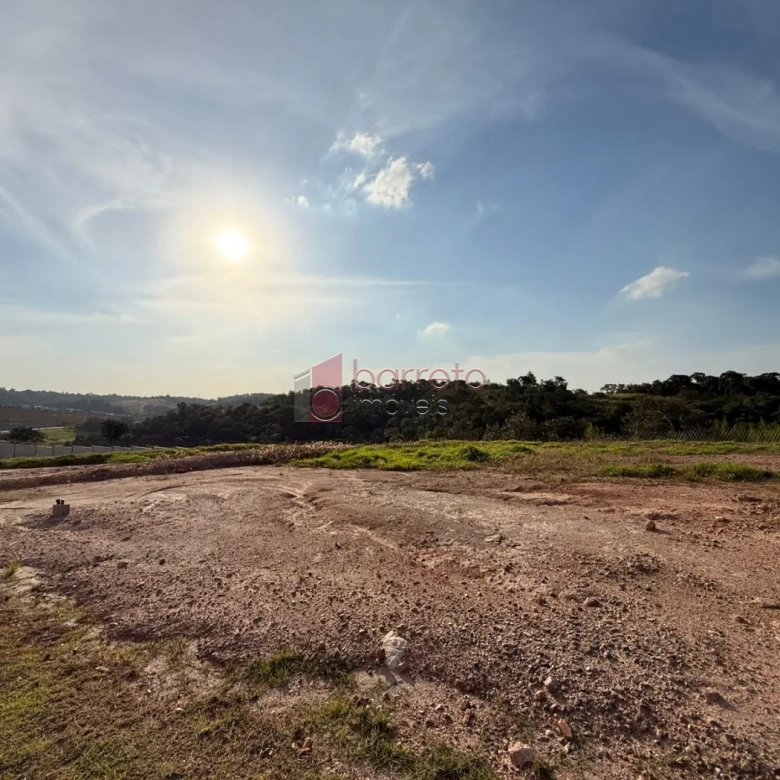 TERRENO À VENDA NO CONDOMÍNIO PORTAL DOS LAGOS EM JUNDIAÍ/SP