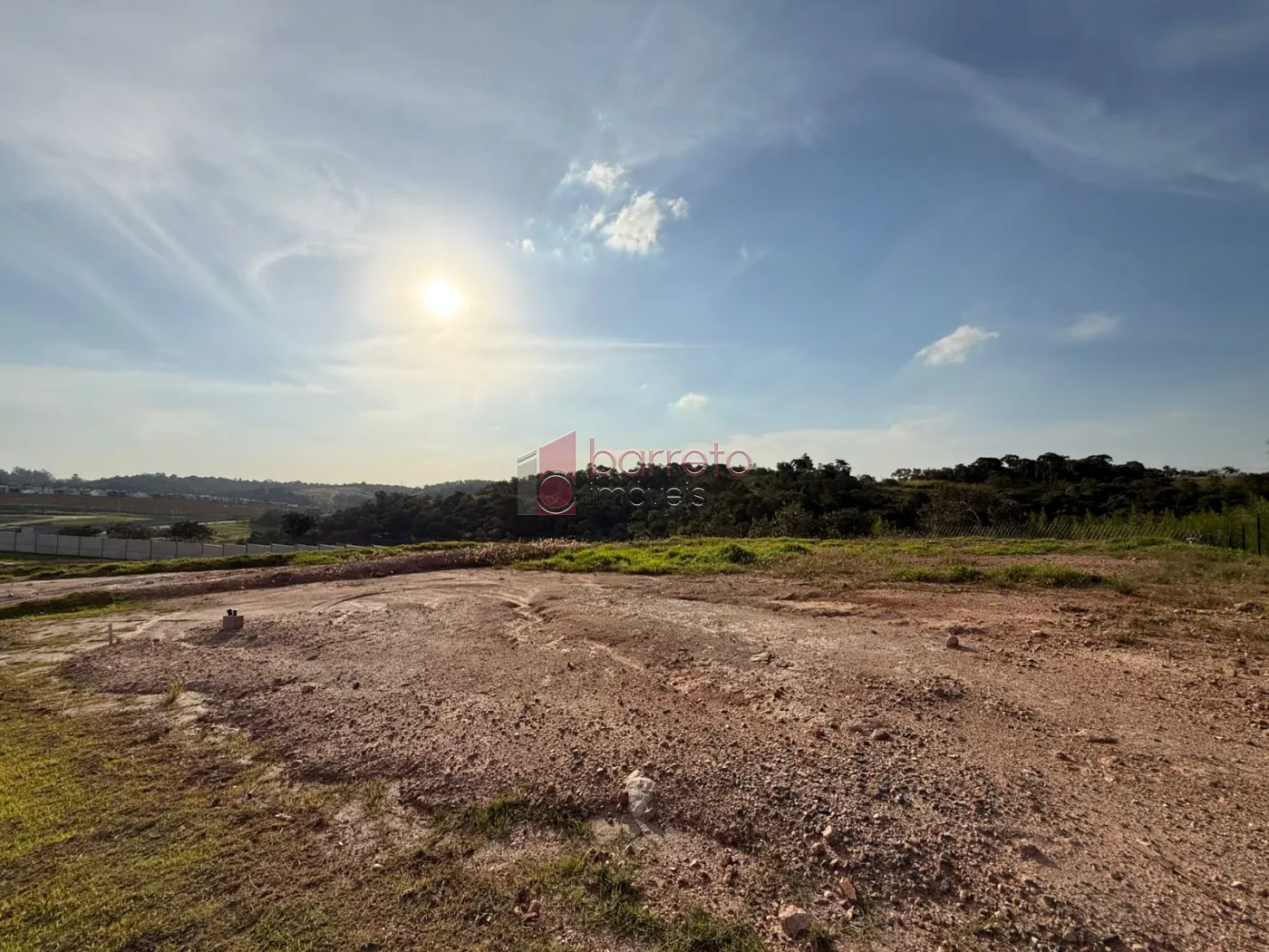 TERRENO À VENDA NO CONDOMÍNIO PORTAL DOS LAGOS EM JUNDIAÍ/SP
