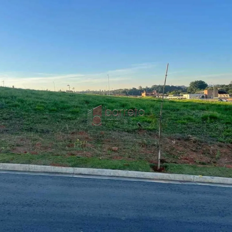 TERRENO À VENDA NO CONDOMÍNIO VILLAGGIO ENGORDADOURO EM JUNDIAÍ/SP