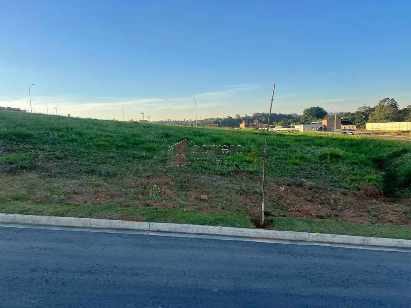 TERRENO À VENDA NO CONDOMÍNIO VILLAGGIO ENGORDADOURO EM JUNDIAÍ/SP
