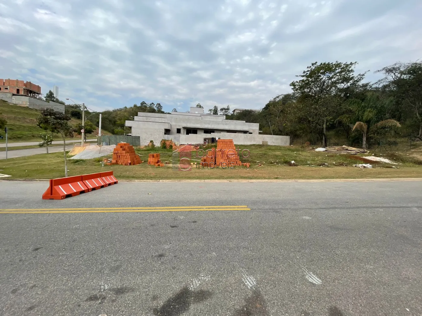 TERRENO PARA VENDA NO CONDOMÍNIO BOSQUE DO HORTO – JUNDIAÍ/SP