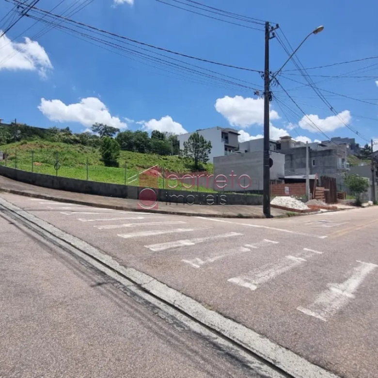 LOTE DE ESQUINA À VENDA NO LOTEAMENTO IPANEMA – JUNDIAÍ/SP