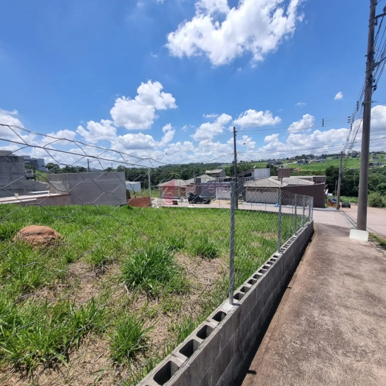 LOTE DE ESQUINA À VENDA NO LOTEAMENTO IPANEMA – JUNDIAÍ/SP
