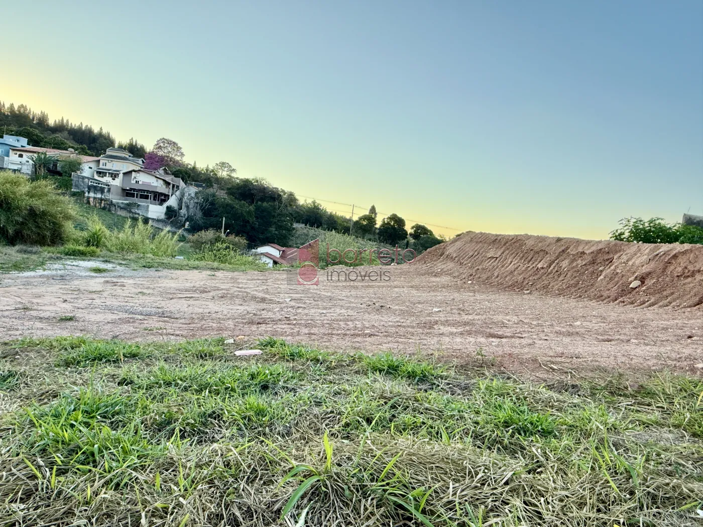 TERRENO À VENDA NO LOTEAMENTO RESERVA JUNDIAÍ – MALOTA – JUNDIAÍ/SP