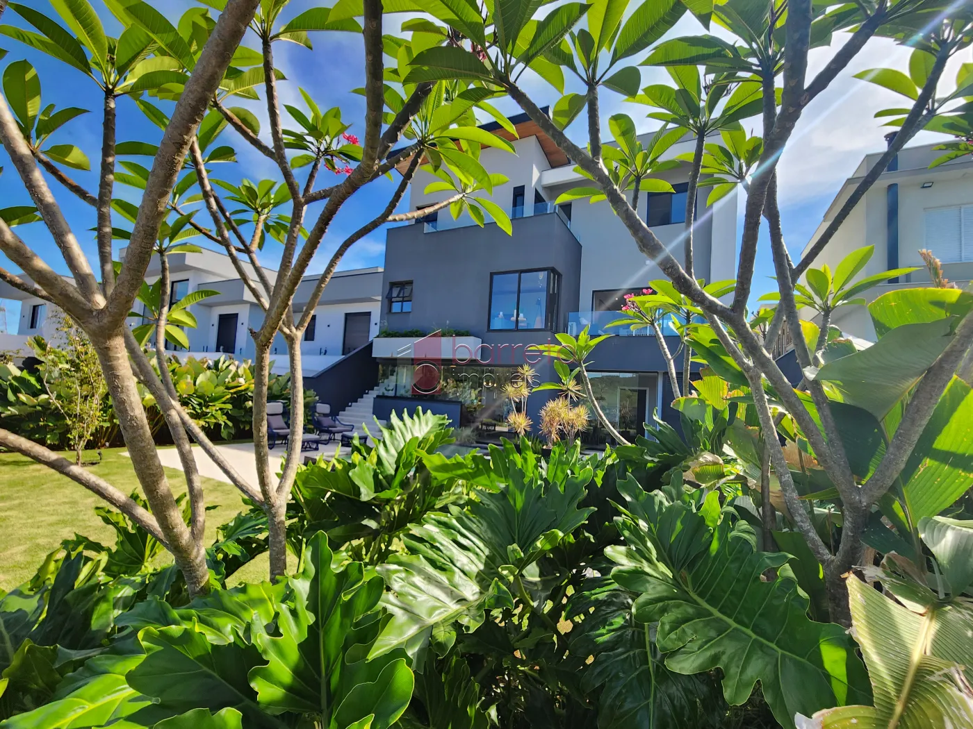 SOBRADO MOBILIADO PARA VENDA NO CONDOMÍNIO RESERVA SANTA ISABEL – LOUVEIRA/SP
