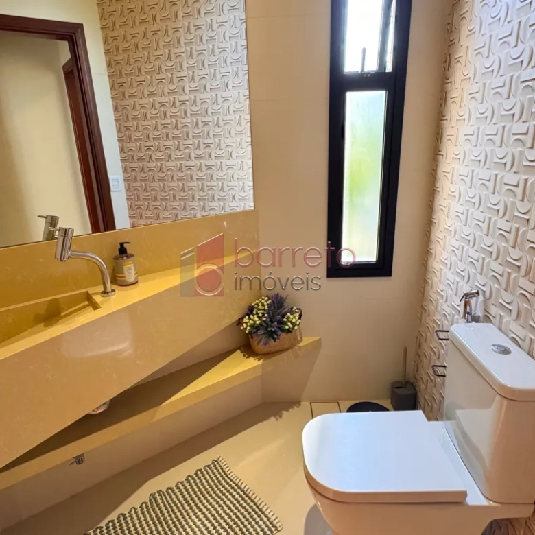CASA TÉRREA ALTO PADRÃO À VENDA NO CONDOMÍNIO VIA CASTELLI NO CENTRO DE LOUVEIRA/SP