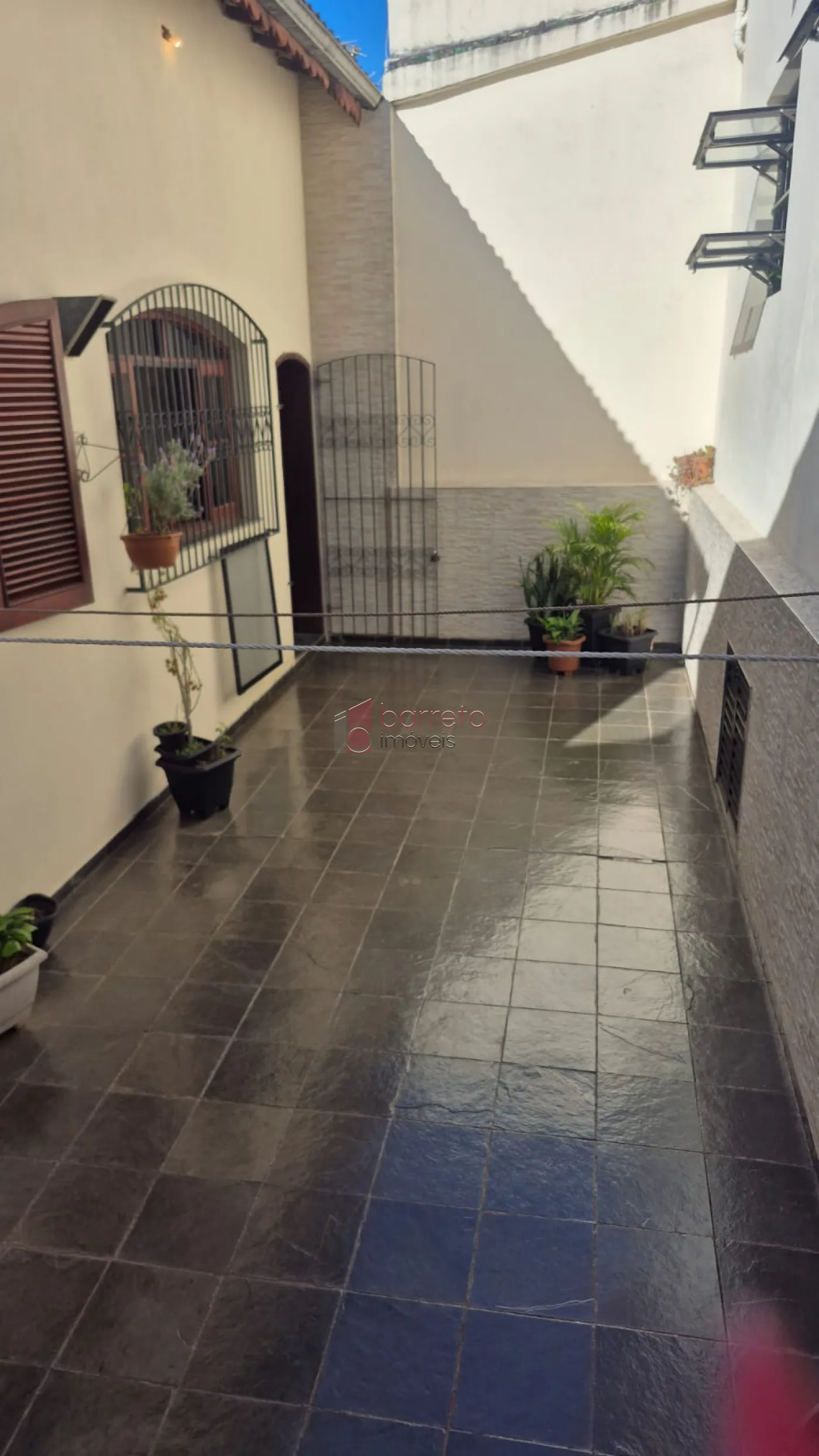 CASA À VENDA NO JARDIM CRUZ ALTA EM VÁRZEA PAULISTA/SP