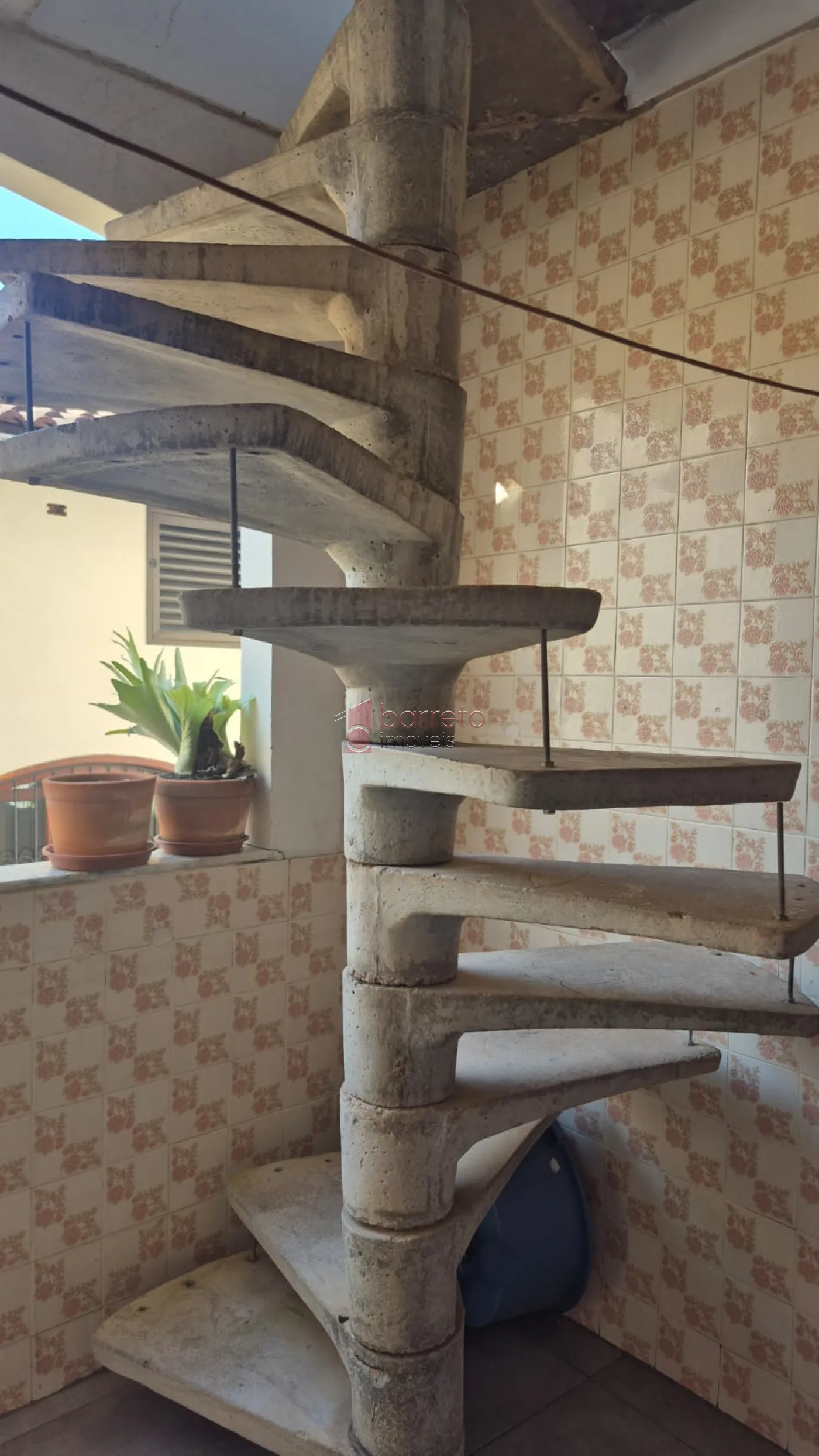 CASA À VENDA NO JARDIM CRUZ ALTA EM VÁRZEA PAULISTA/SP