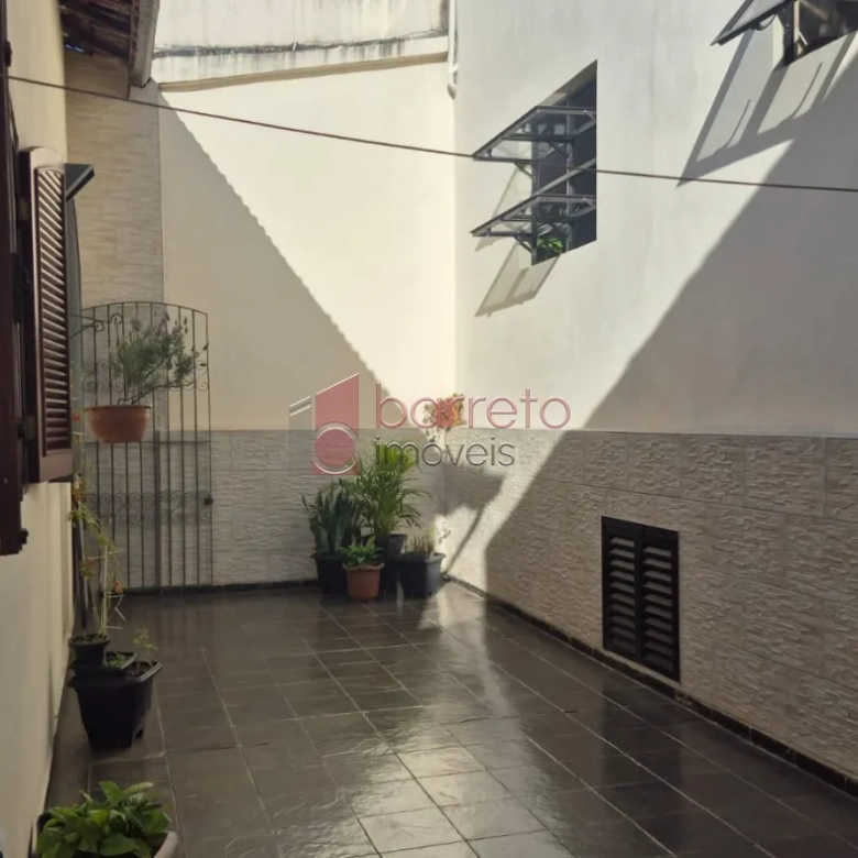 CASA À VENDA NO JARDIM CRUZ ALTA EM VÁRZEA PAULISTA/SP