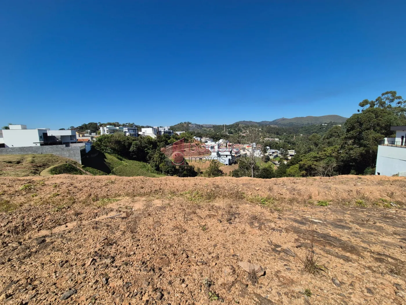 TERRENO À VENDA NO CONDOMÍNIO LAGUNA – VÁRZEA PAULISTA/SP