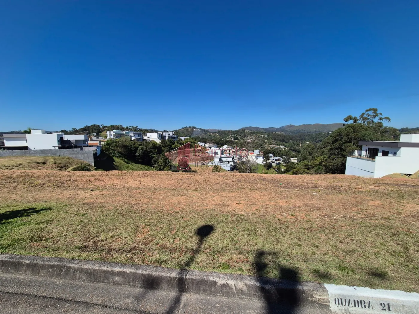 TERRENO À VENDA NO CONDOMÍNIO LAGUNA – VÁRZEA PAULISTA/SP