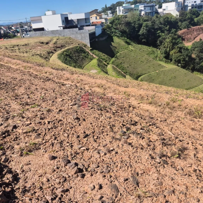 TERRENO À VENDA NO CONDOMÍNIO LAGUNA – VÁRZEA PAULISTA/SP