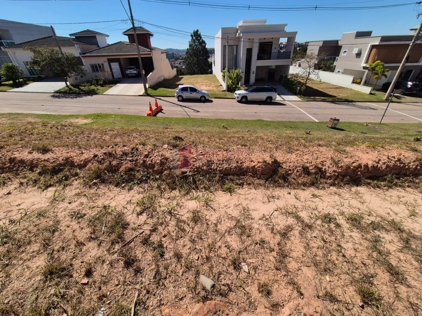 TERRENO À VENDA NO CONDOMÍNIO LAGUNA – VÁRZEA PAULISTA/SP