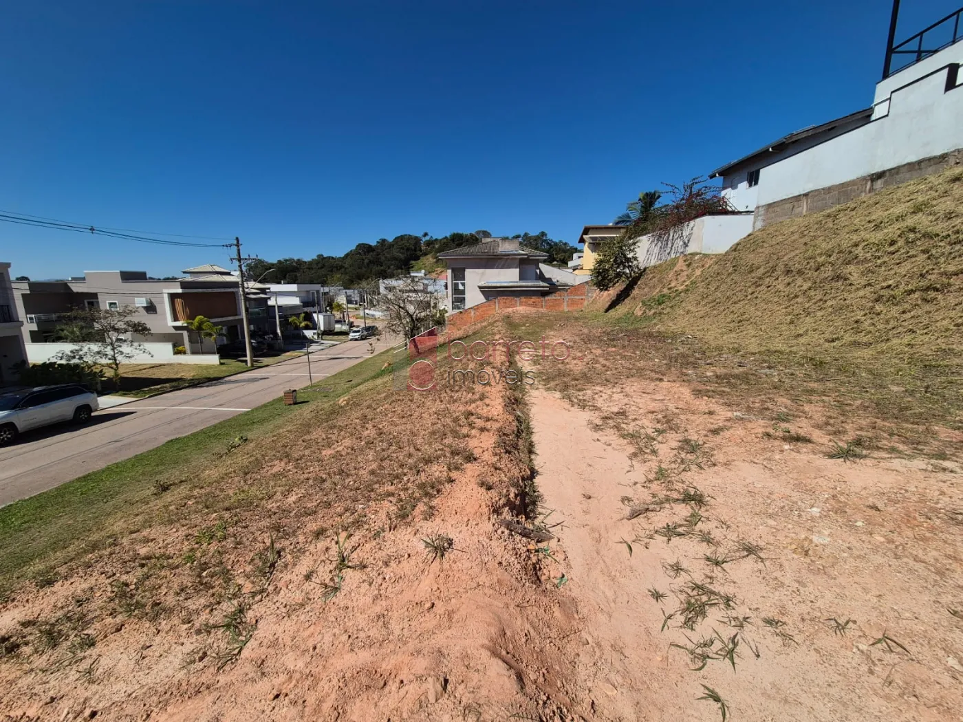 TERRENO À VENDA NO CONDOMÍNIO LAGUNA – VÁRZEA PAULISTA/SP
