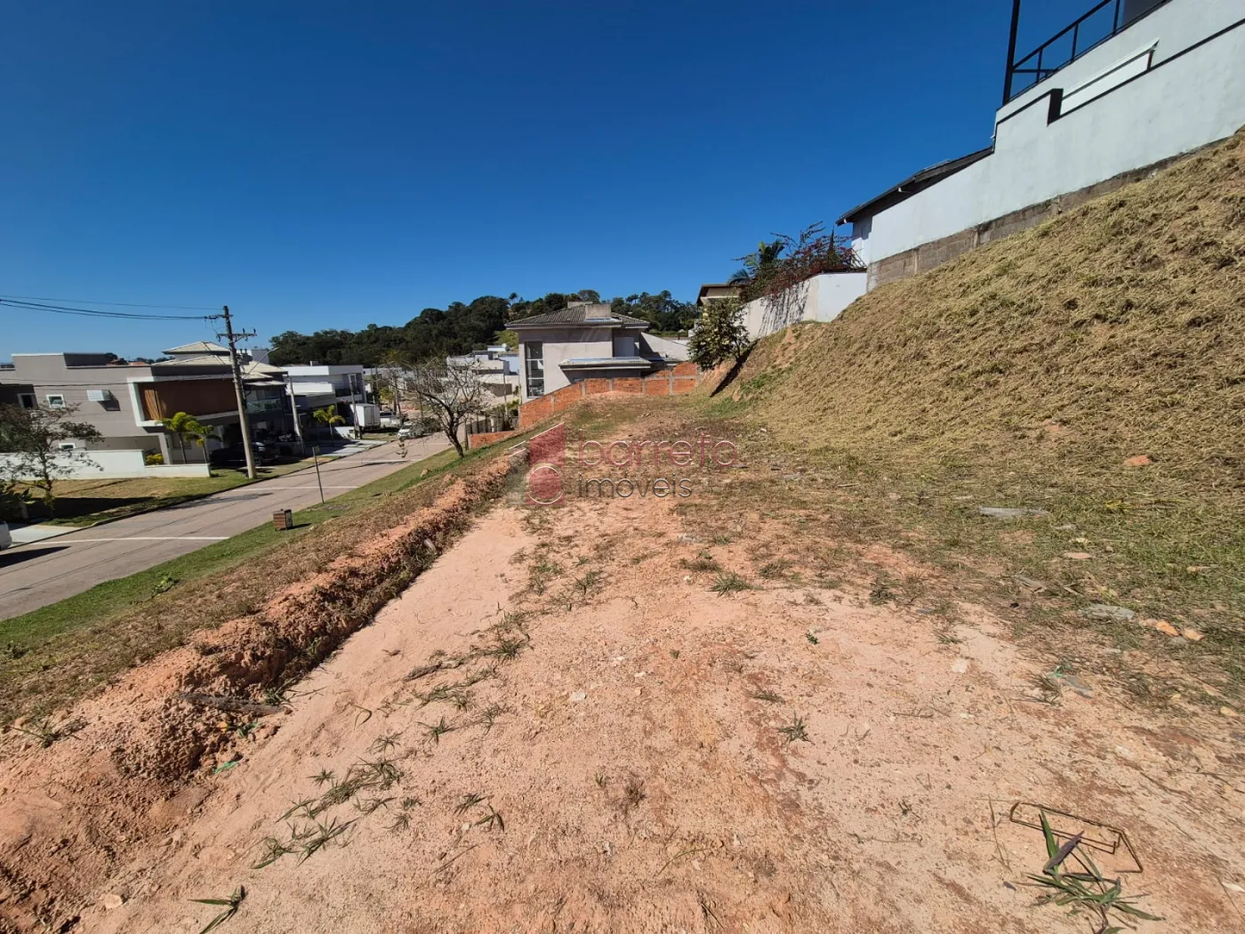 TERRENO À VENDA NO CONDOMÍNIO LAGUNA – VÁRZEA PAULISTA/SP