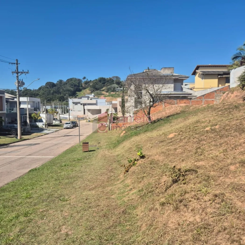TERRENO À VENDA NO CONDOMÍNIO LAGUNA – VÁRZEA PAULISTA/SP