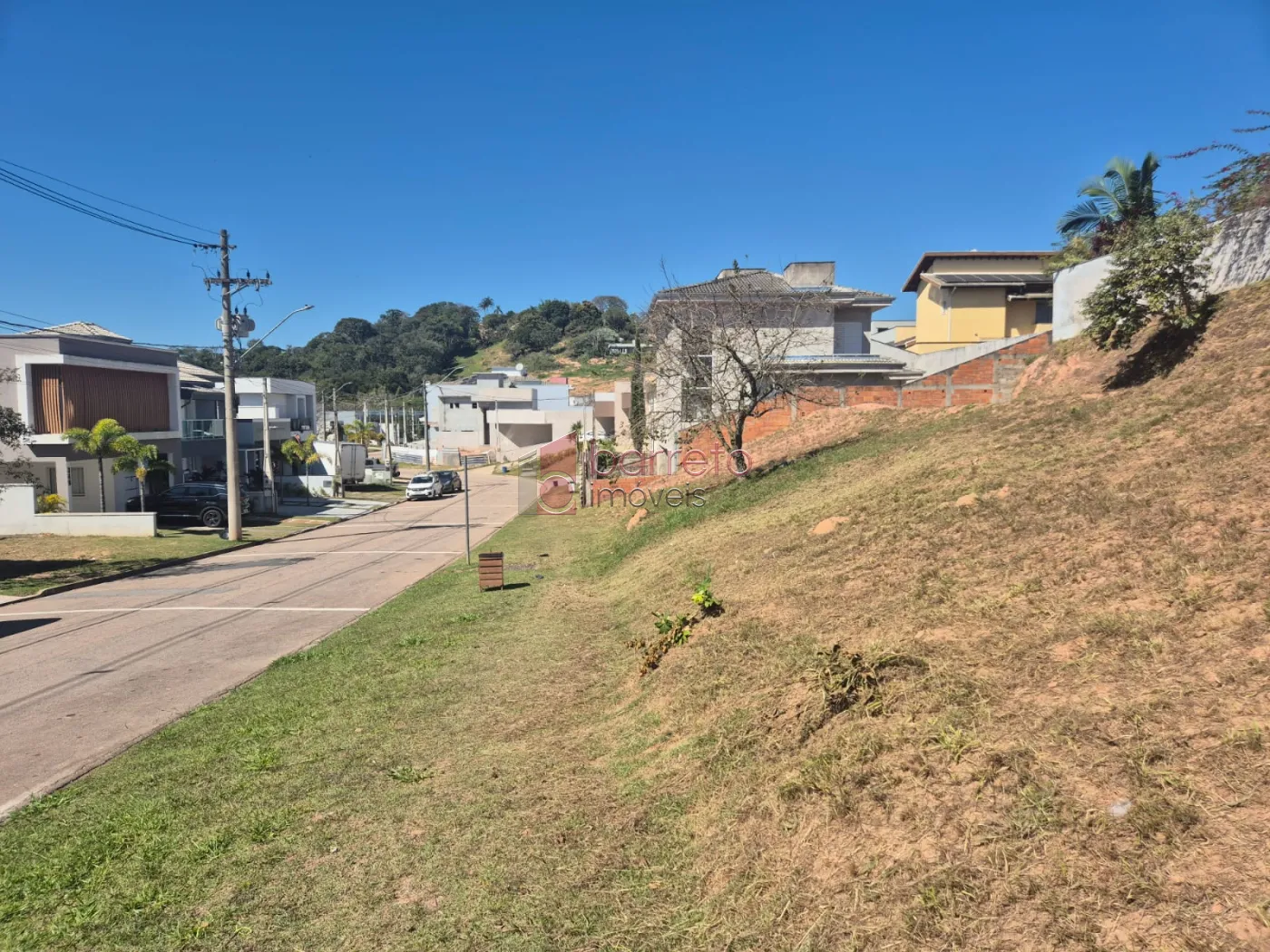 TERRENO À VENDA NO CONDOMÍNIO LAGUNA – VÁRZEA PAULISTA/SP