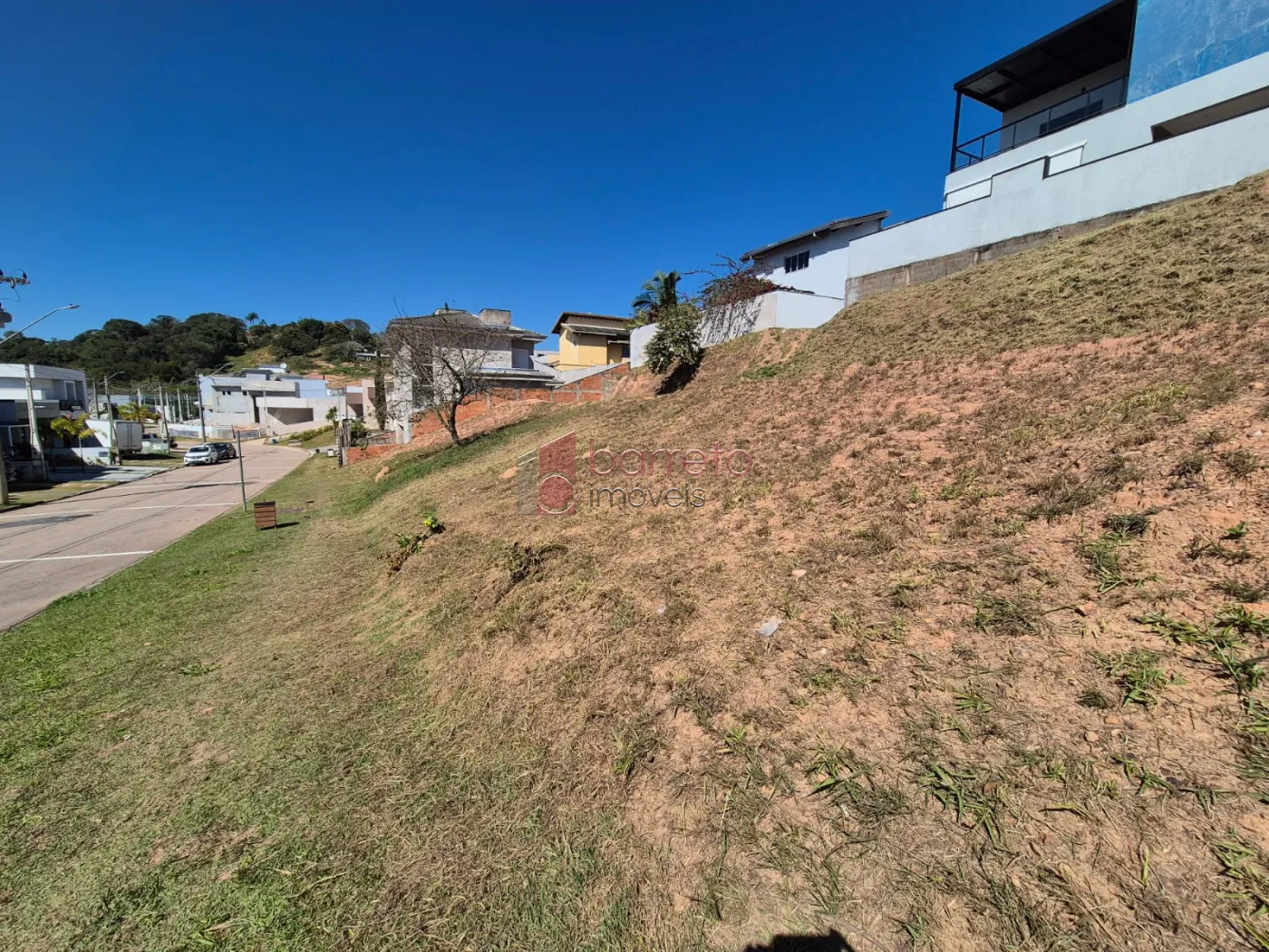 TERRENO À VENDA NO CONDOMÍNIO LAGUNA – VÁRZEA PAULISTA/SP
