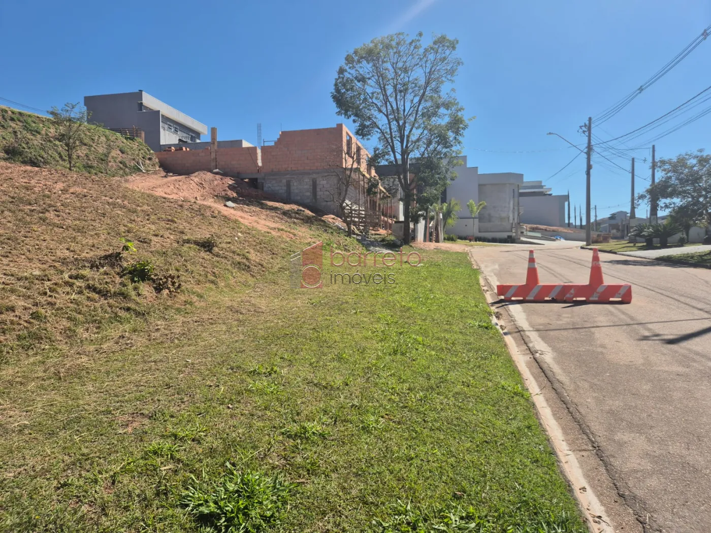 TERRENO À VENDA NO CONDOMÍNIO LAGUNA – VÁRZEA PAULISTA/SP