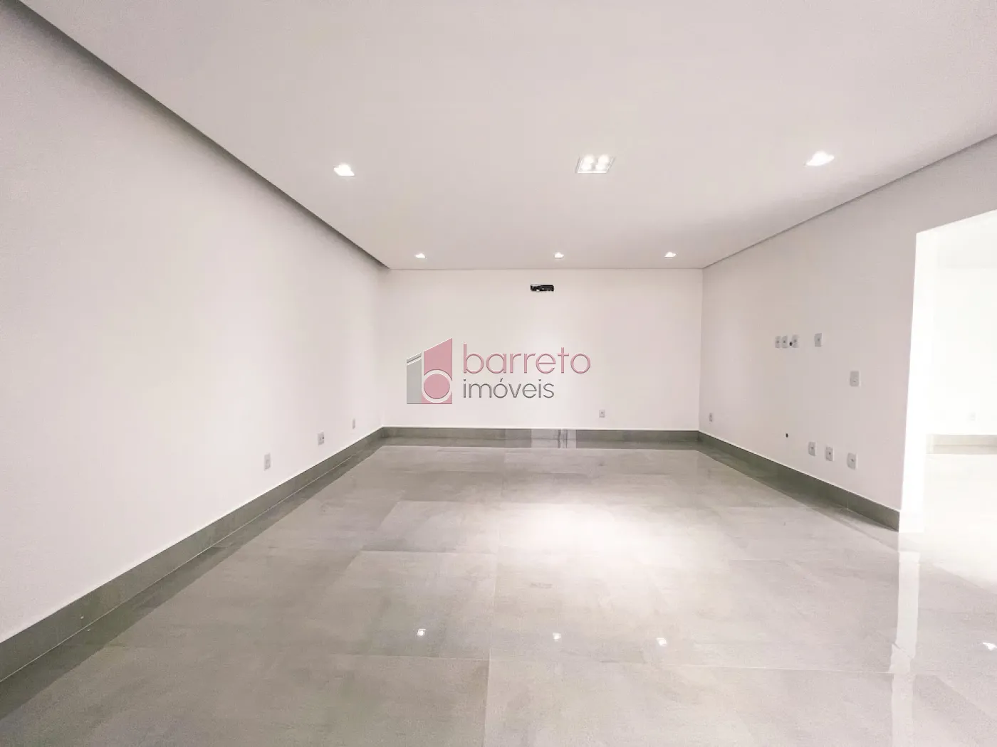 SOBRADO PARA VENDA NO CONDOMÍNIO ESTÂNCIA MARAMBAIA – VINHEDO/SP