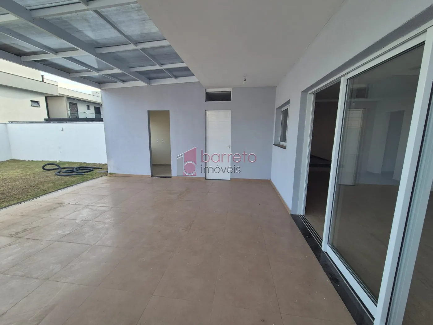 CASA RECÉM CONSTRUÍDA À VENDA NO CONDOMÍNIO BRISAS DA MATA EM JUNDIAÍ/SP