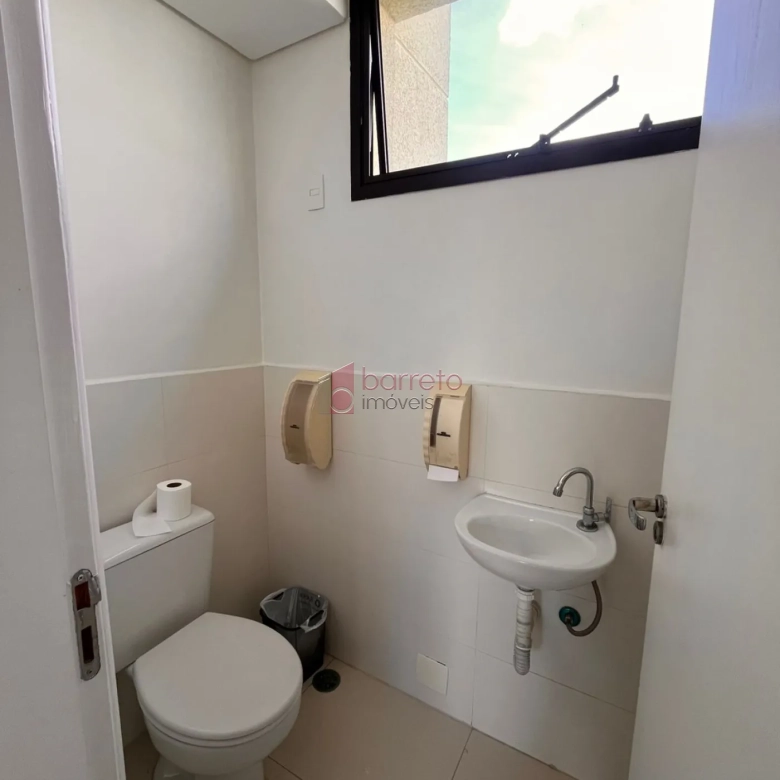 SALA COMERCIAL NO EDIFÍCIO SAINT PIERRE – JUNDIAÍ/SP