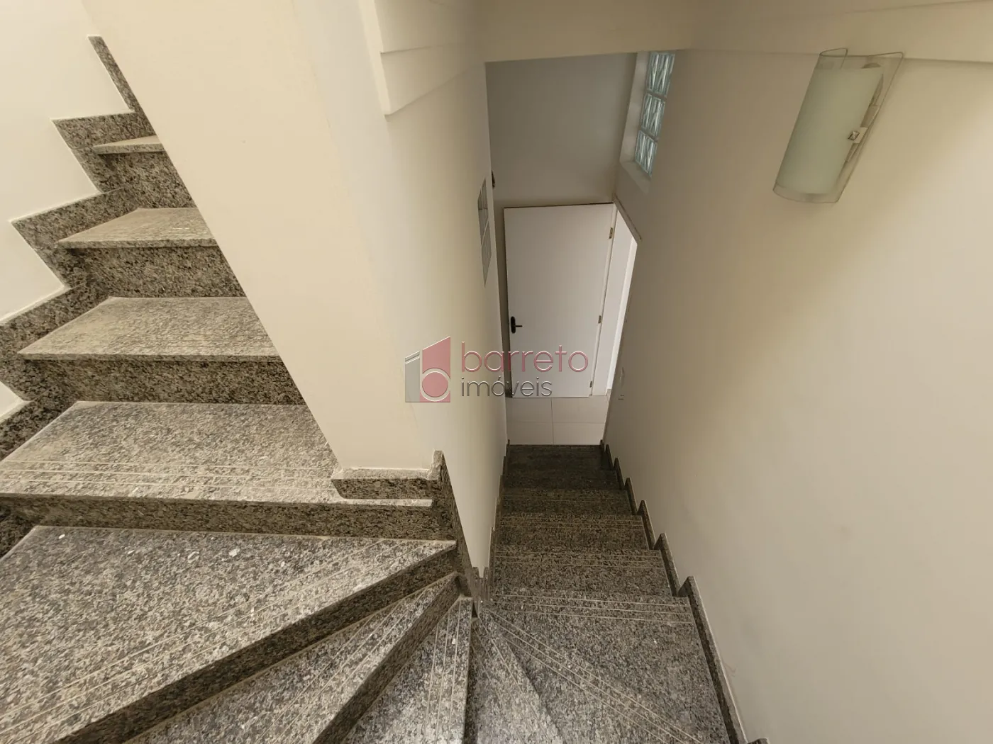SOBRADO PARA VENDA E LOCAÇÃO NO BAIRRO BELA VISTA – JUNDIAÍ/SP