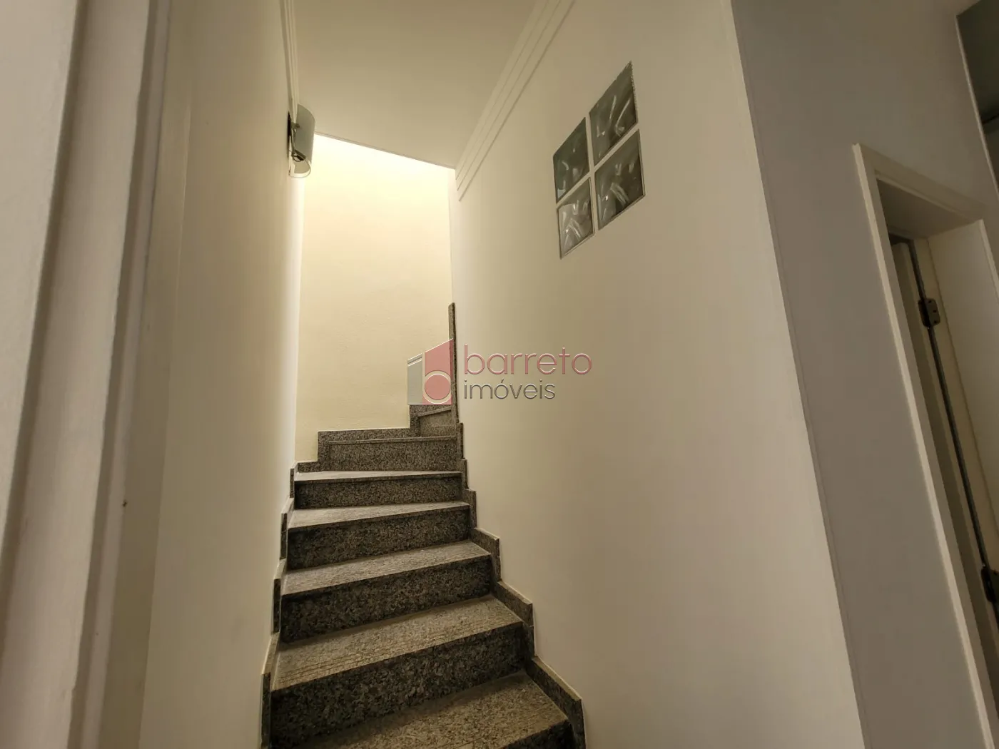 SOBRADO PARA VENDA E LOCAÇÃO NO BAIRRO BELA VISTA – JUNDIAÍ/SP