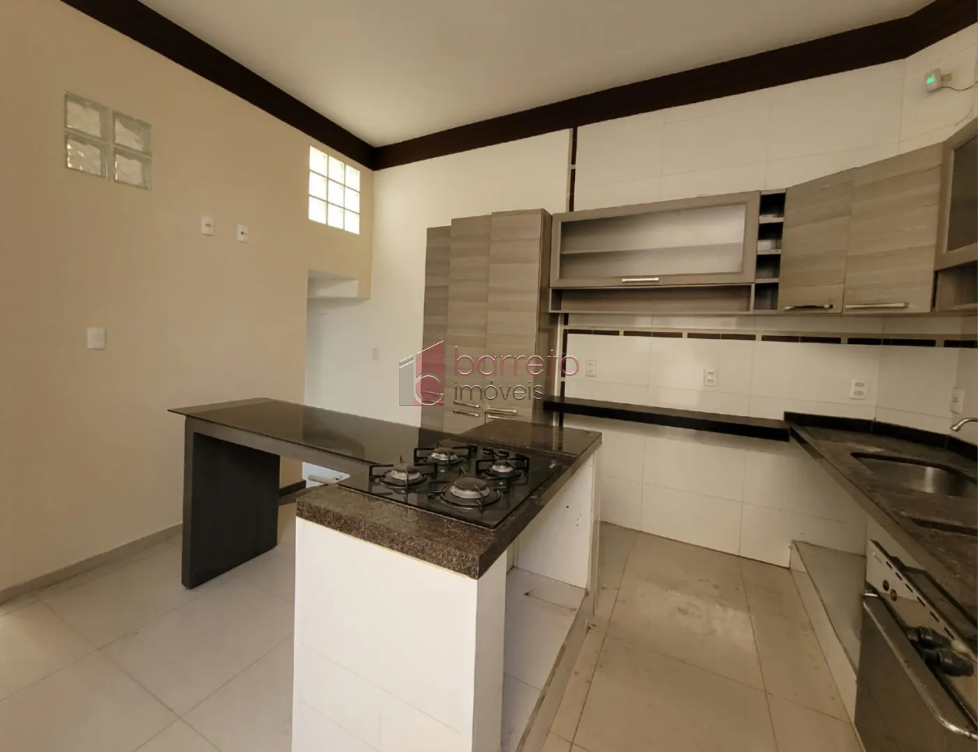 SOBRADO PARA VENDA E LOCAÇÃO NO BAIRRO BELA VISTA – JUNDIAÍ/SP